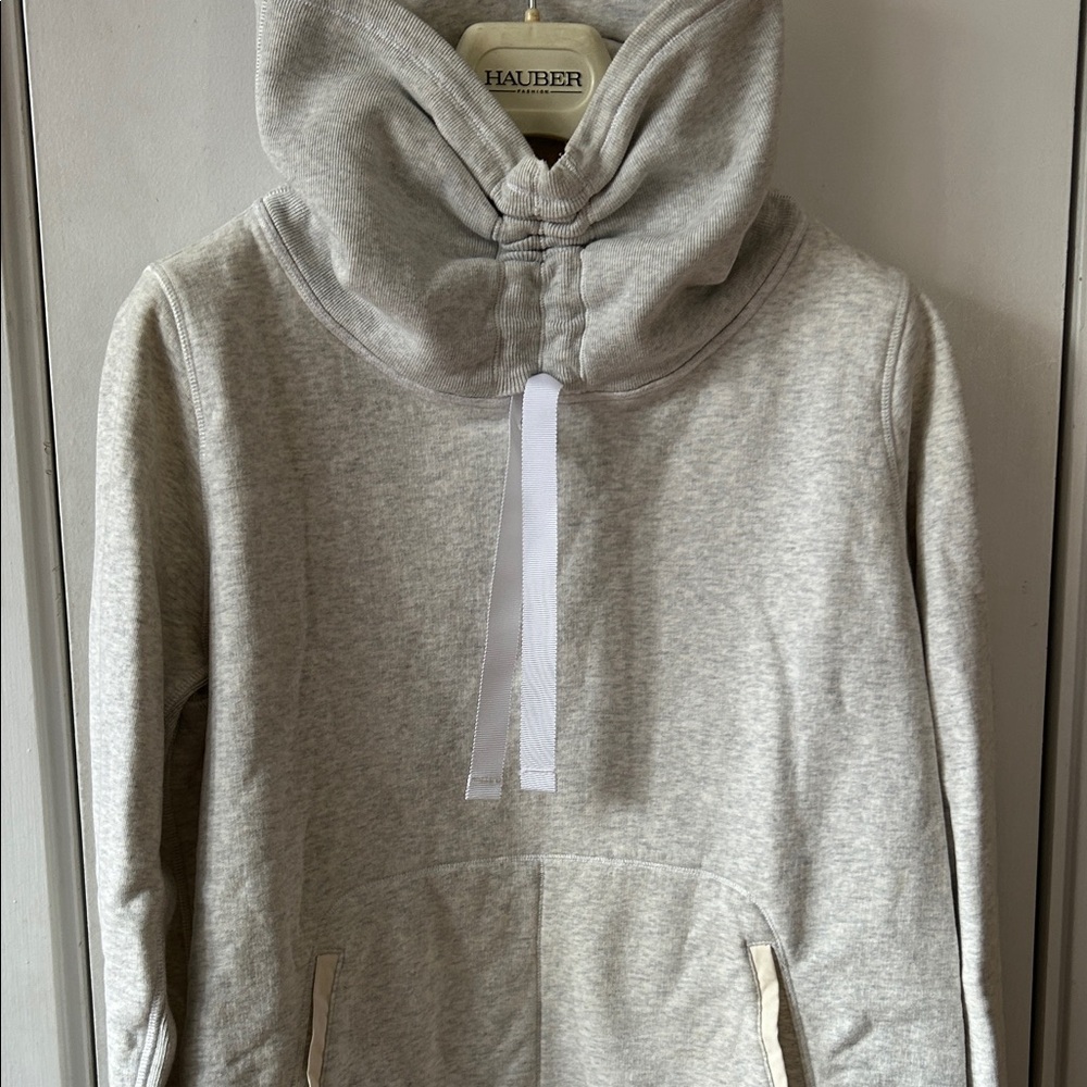 Beautiful Lululemon Heather Gray High Funnel neck Sweatshirt Large